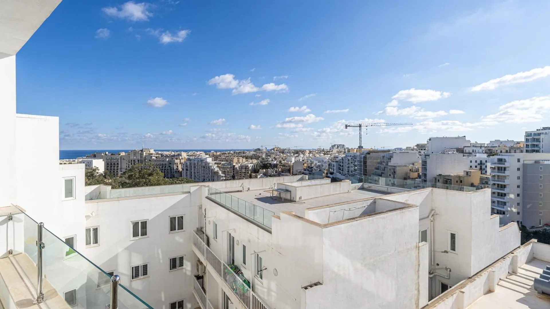 Bright And Modern Apartment Saint Julian's 0*,  Malta